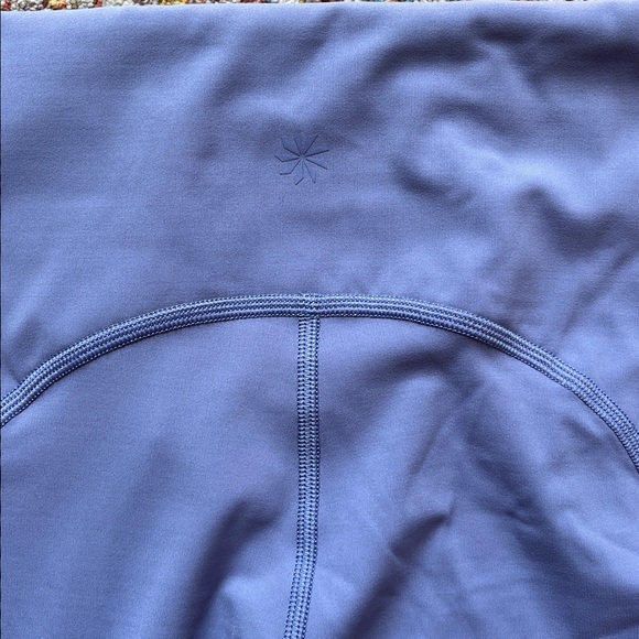 Athleta Ultimate Stash- Pocket Capri Lavender Leggings - Picture 3 of 8